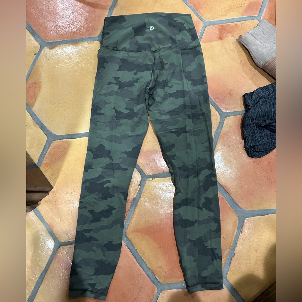 Lululemon camouflage yoga pant